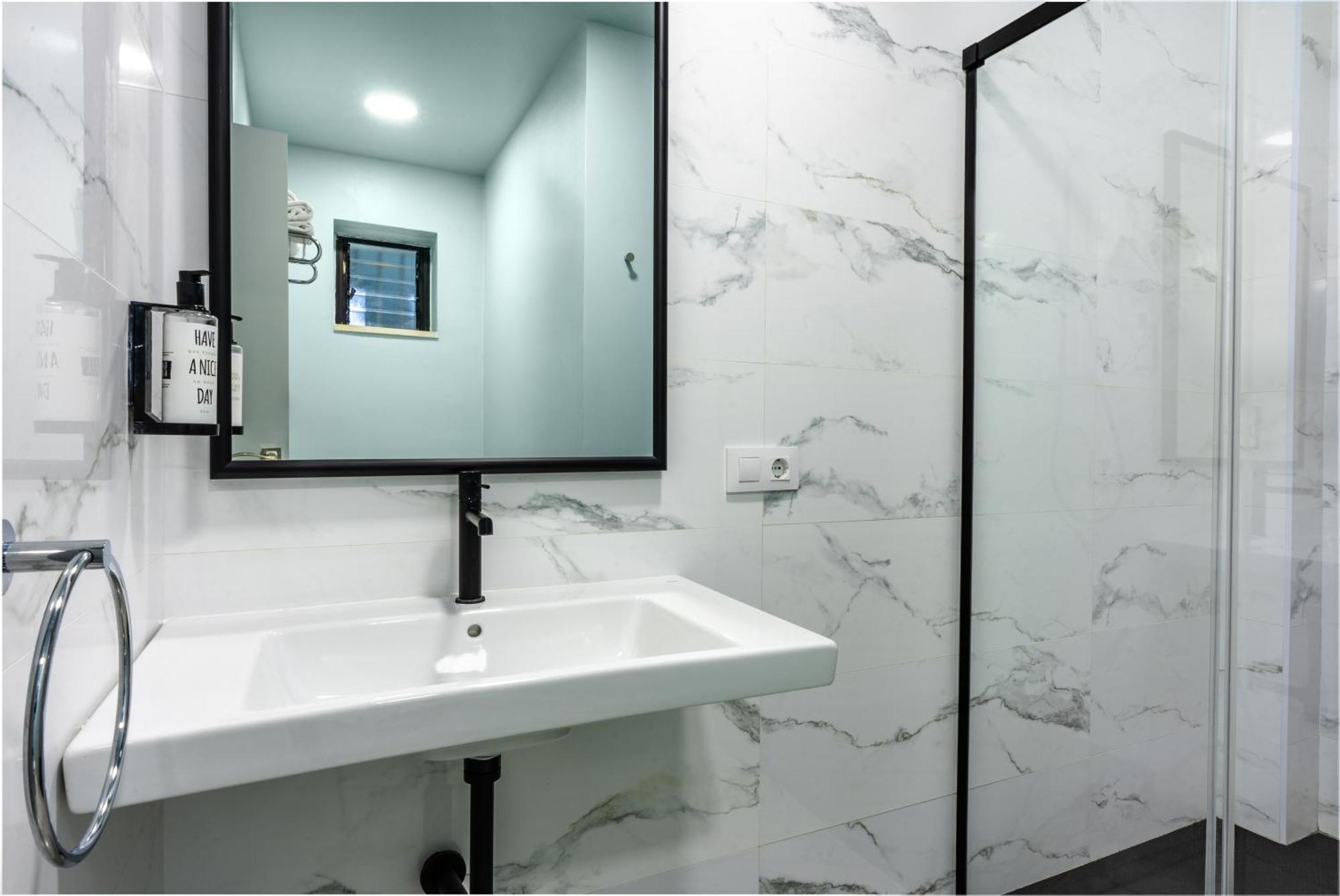 Smartr Sevilla Las Duenas Room photo